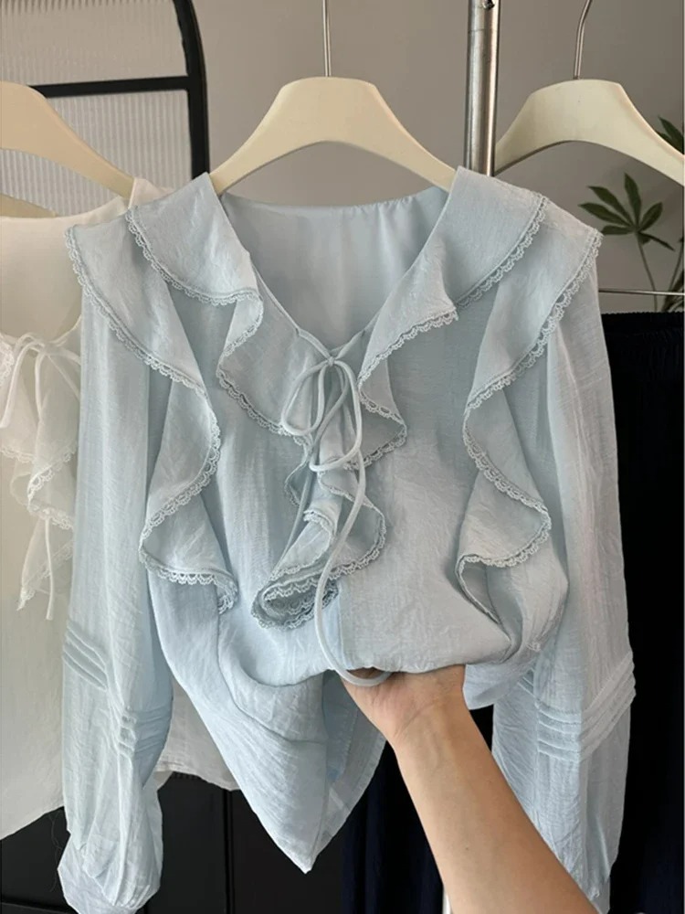 Blouses - Французская блузка с V-образным вырезом и