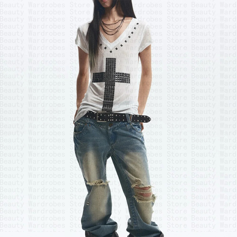 Уникальный топ в стиле рок-гот – обзор и цена Y2K Graphic Baby Tee Crop